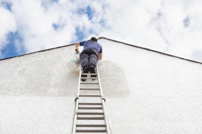 Peinture extérieure à Monségur — façades et ravalement
